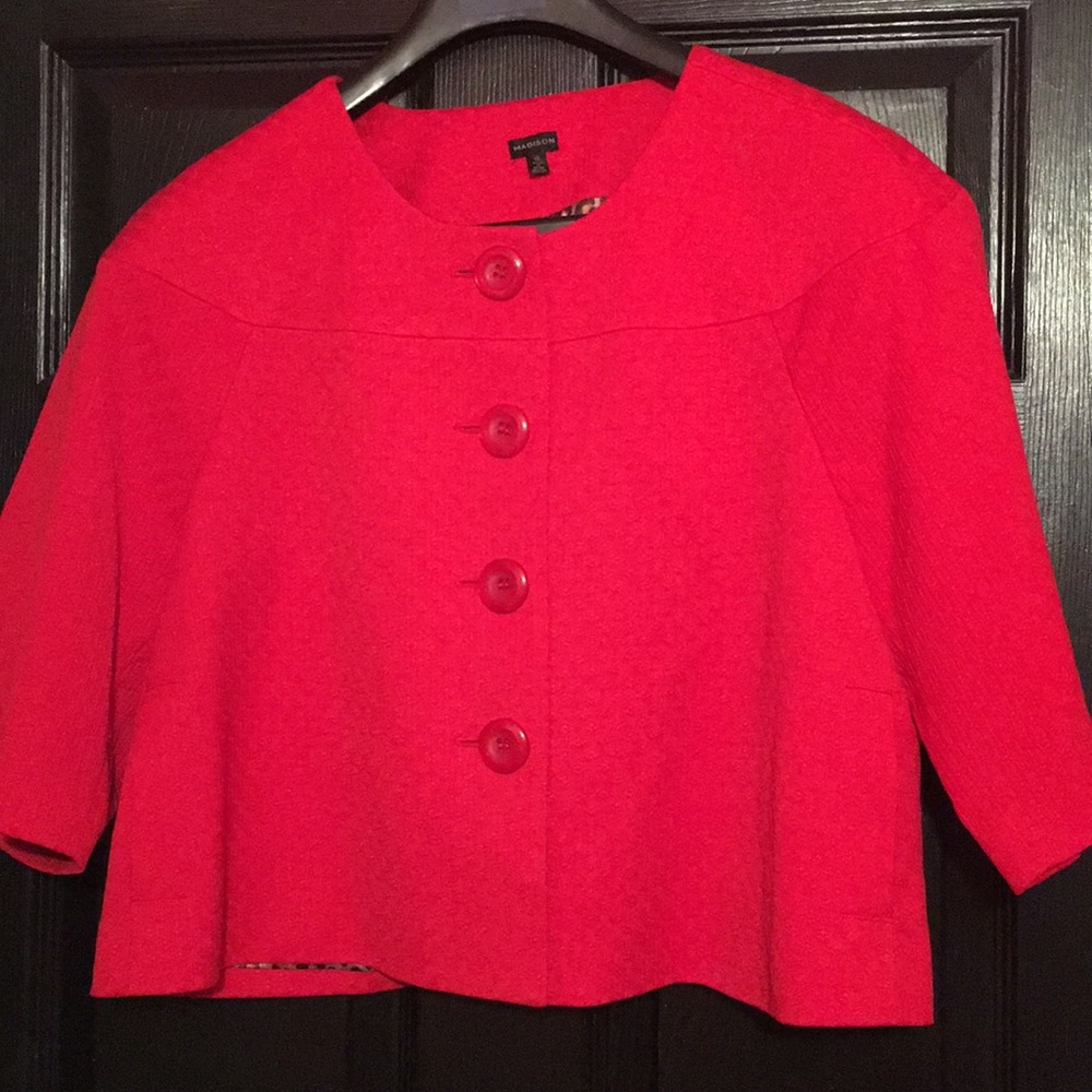Madison cropped jacket lined with leopard print.